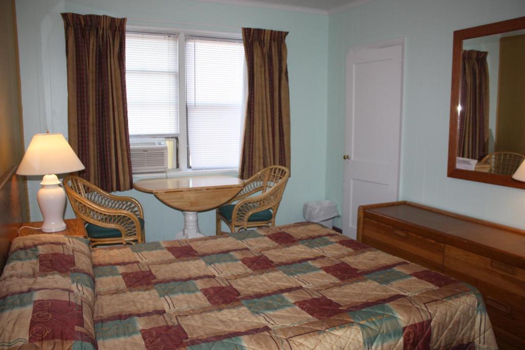 Key West Hotel Wildwood Room photo